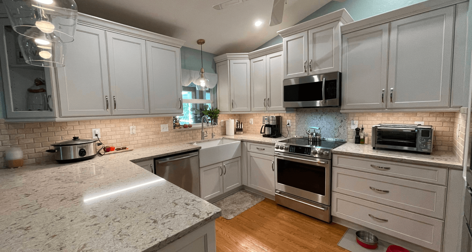 Traditional Transitional Kitchen Remodel by Longley Kitchens LLC project photo